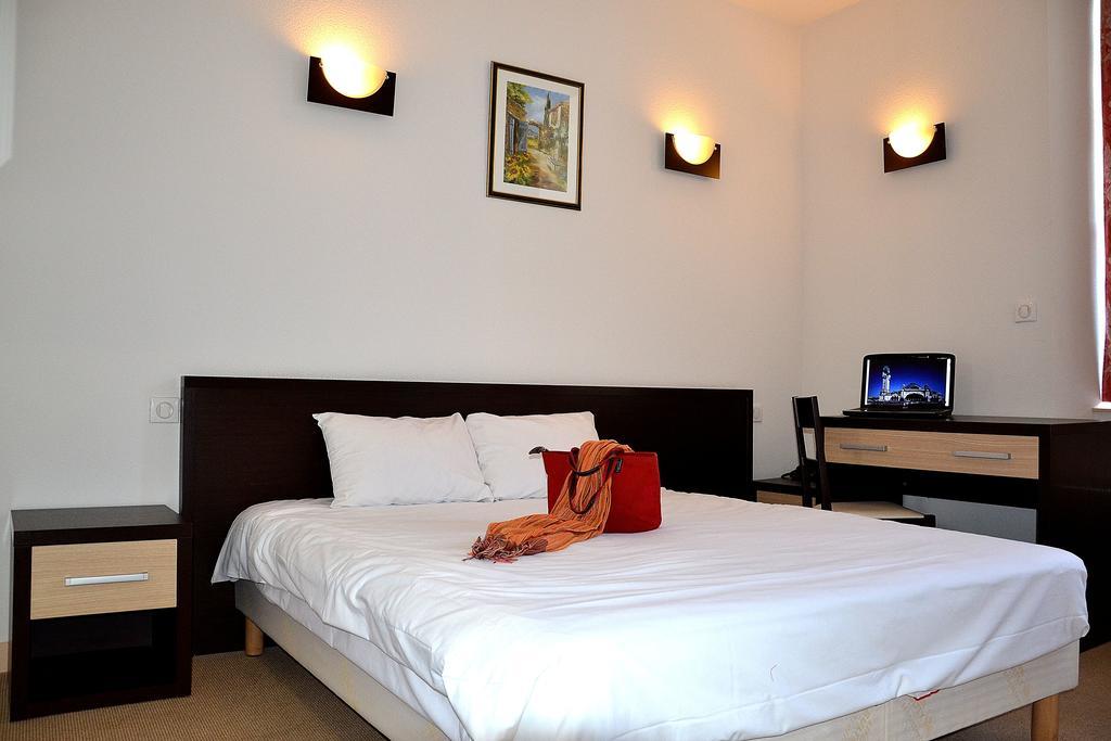 Hotel Les Benedictins Limoges Szoba fotó