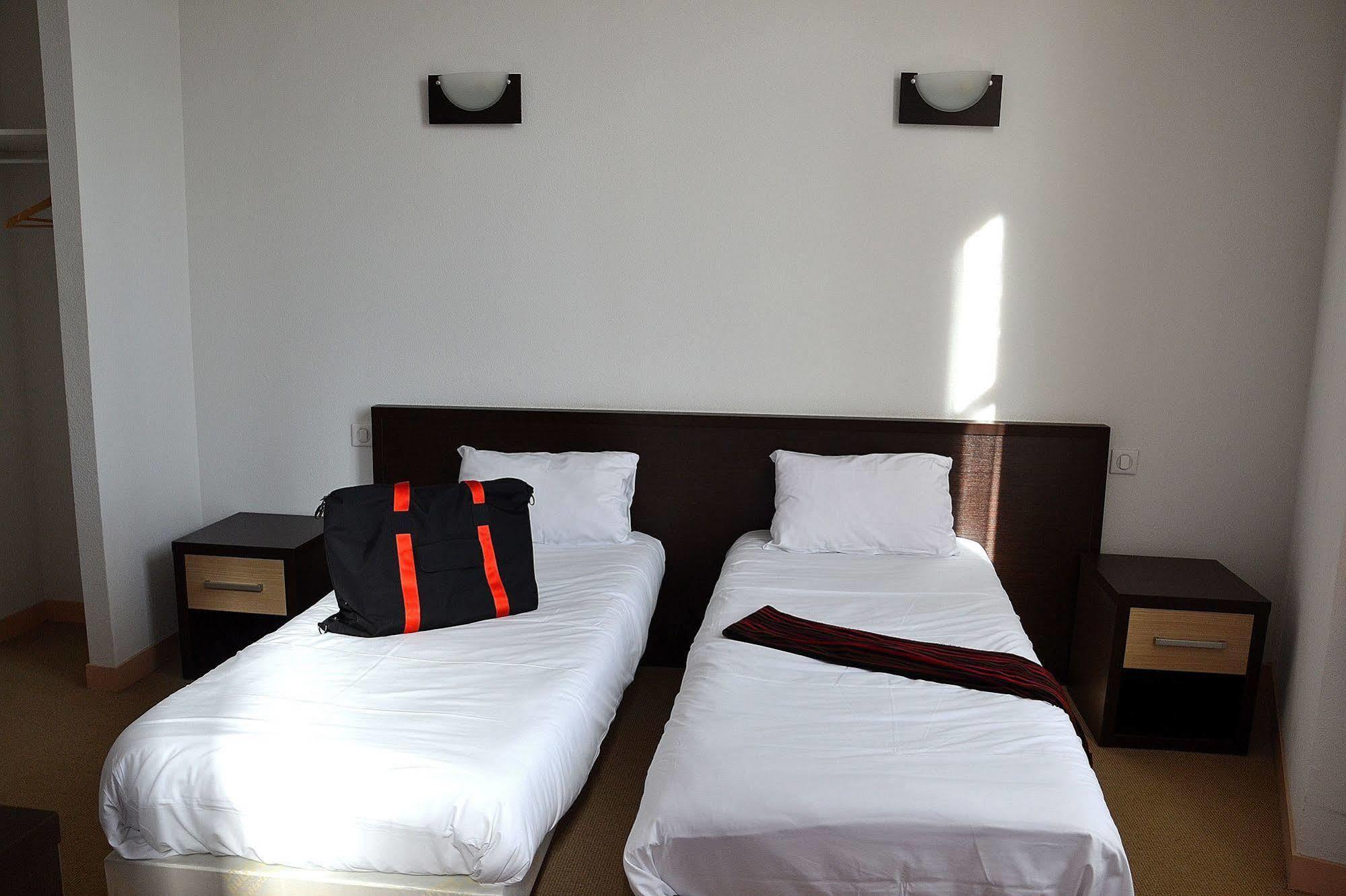 Hotel Les Benedictins Limoges Kültér fotó